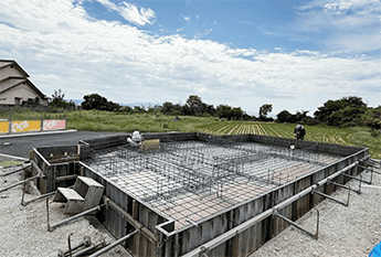 建築中の家 明石でお庭、借景、広さ、と自由に注文住宅